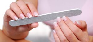 Enlever facilement le vernis à ongles en gel